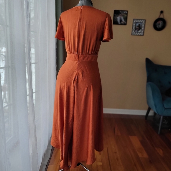 Petal & Pup Amanda Hi-Lo Tie Front Midi Dress - Rust/Terracotta Orange - US 6 - Picture 7 of 12